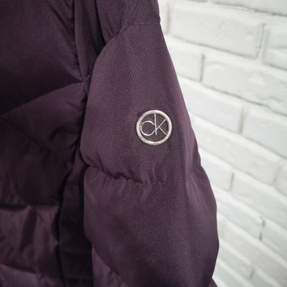 Calvin Klein Ladies Purple Puffy Full Zip Size Medium Coat - Picture 3 of 15
